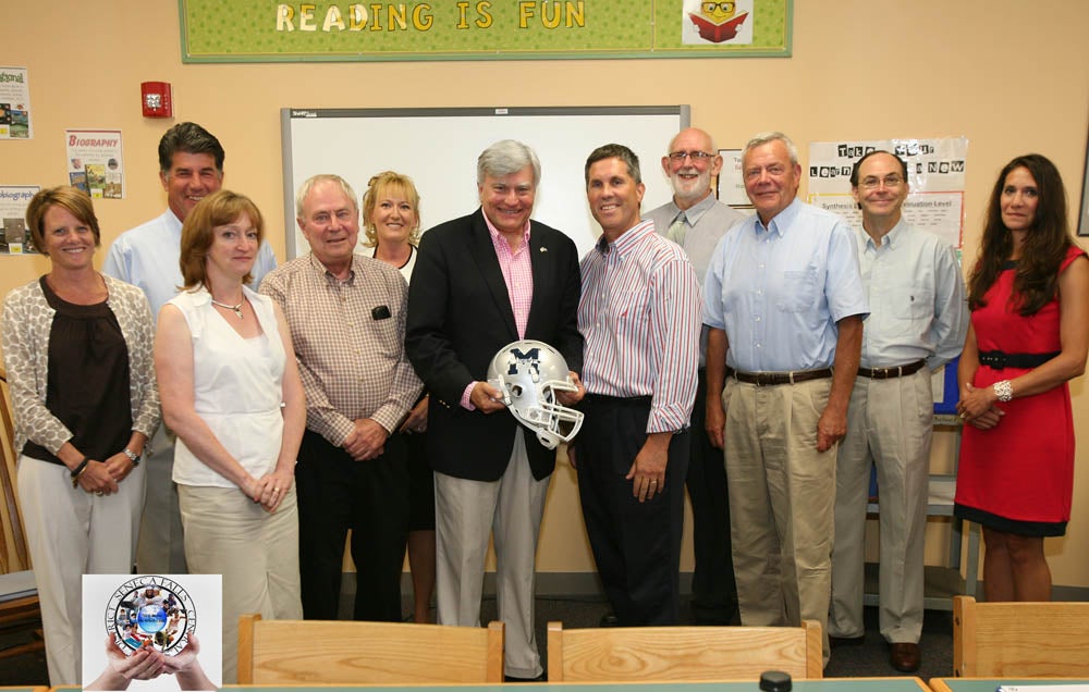 Senator Nozzolio joins members of the Seneca Falls Central School